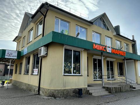 комерційна за адресою Травнева, 1а