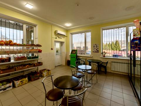 комерційна за адресою Травнева, 1а