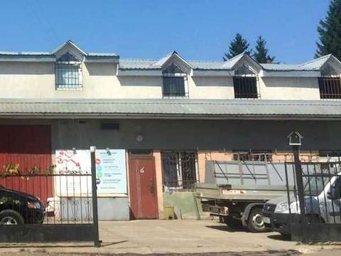 комерційна за адресою Грунтова, 1