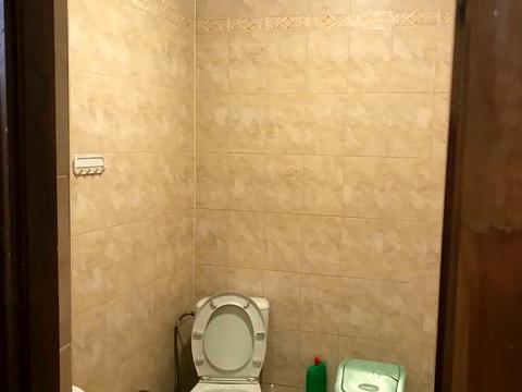 комерційна за адресою Грунтова, 1