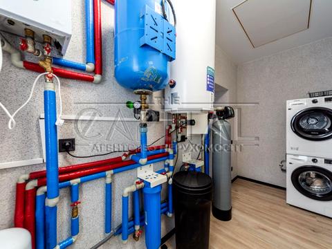 будинок за адресою Прикордонна вул., 2