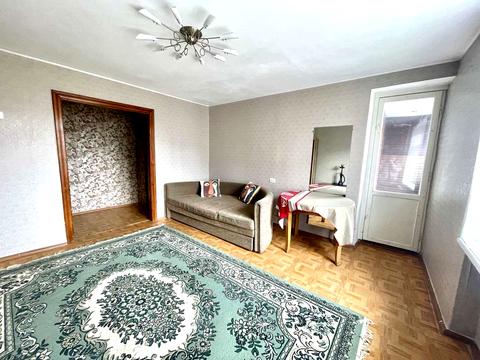 квартира за адресою Космонавтів вул., 152