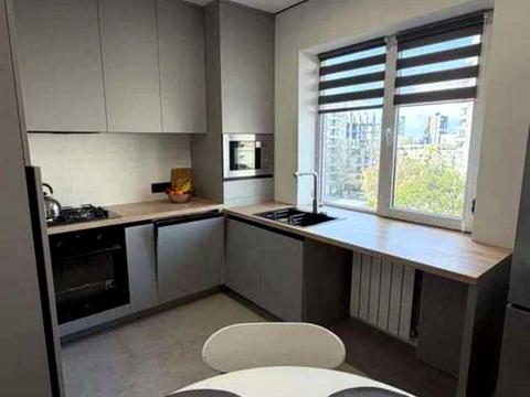 квартира за адресою Хорольська вул., 8/4