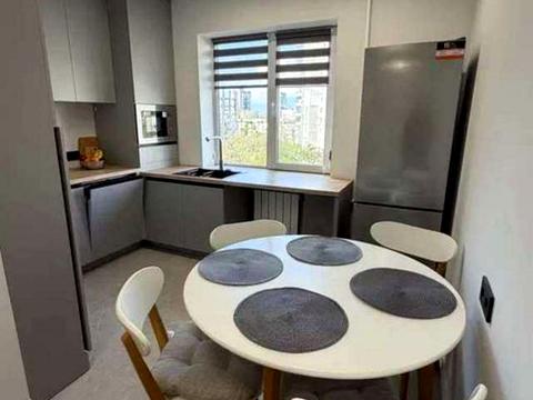 квартира за адресою Хорольська вул., 8/4