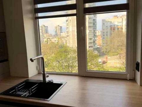 квартира за адресою Хорольська вул., 8/4