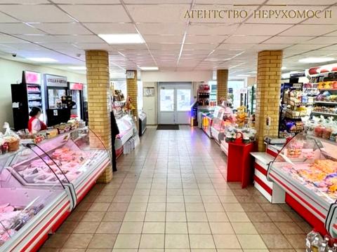 комерційна за адресою Привокзальна площа, 4