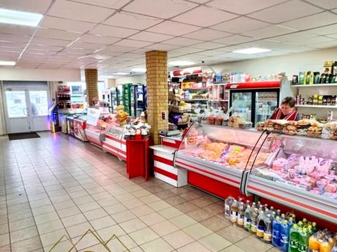 комерційна за адресою Привокзальна площа, 4