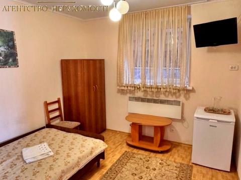 комерційна за адресою Привокзальна площа, 4