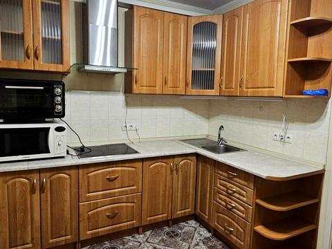 квартира по адресу Червоной Калины просп. (Владимира Маяковского), 2-А