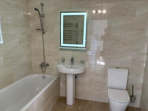 будинок за адресою с. Гнідин, Центральна вул.