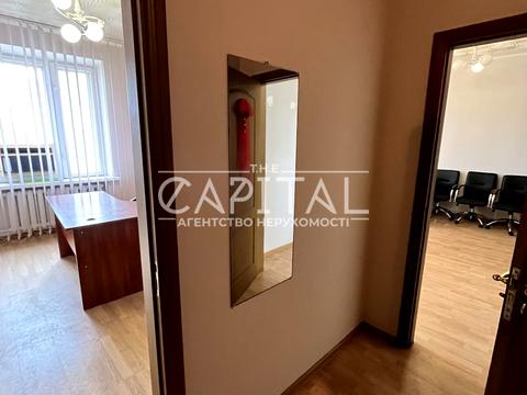 коммерческая по адресу Амвросия Бучмы бульв., 5/1