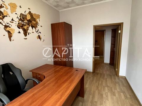 коммерческая по адресу Амвросия Бучмы бульв., 5/1