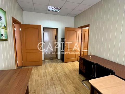 коммерческая по адресу Амвросия Бучмы бульв., 5/1