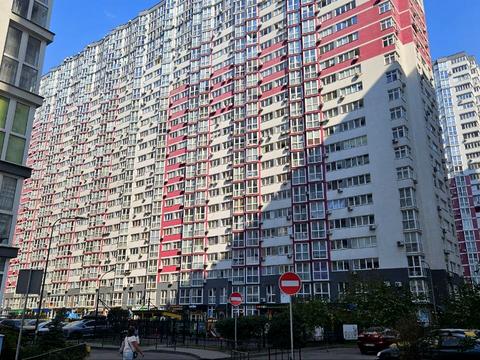 квартира по адресу Драгоманова ул., 2-А