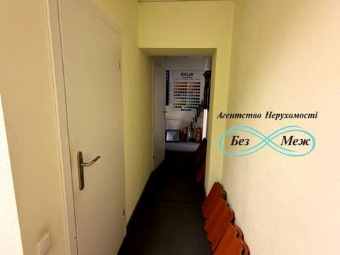 комерційна за адресою Лесі Українки вул., 11