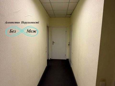 комерційна за адресою Лесі Українки вул., 11