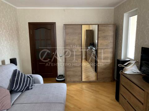 квартира за адресою Феодосійський пров., 14-А