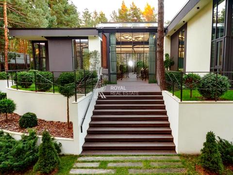 будинок за адресою Анатолія Солов'яненка