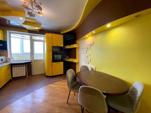 квартира за адресою Дніпровська набережна вул., 19