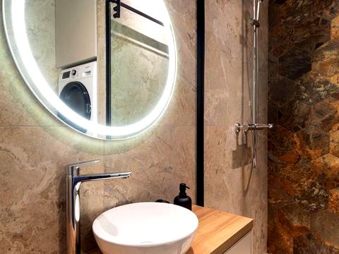 квартира за адресою Салютна вул., (Будинок 02301-02303)