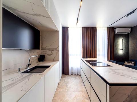 квартира за адресою Салютна вул., (Будинок 02301-02303)