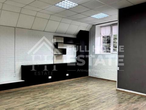 комерційна за адресою Придорожна вул., 2