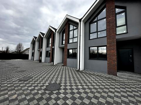 будинок за адресою с. Хотянівка, Молодіжна вул., 2