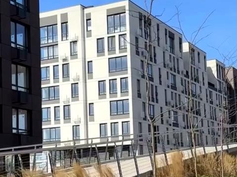 квартира за адресою Салютна вул., (Будинок 04701-04702)