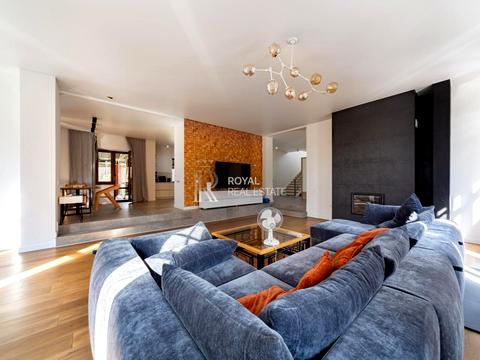 будинок за адресою с. Мощун, Сонячна