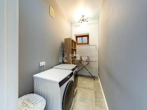 будинок за адресою с. Мощун, Сонячна