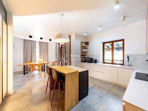 будинок за адресою с. Мощун, Сонячна