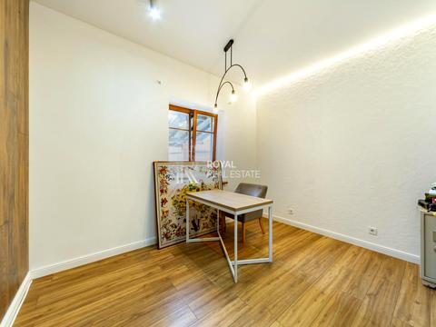 будинок за адресою с. Мощун, Сонячна