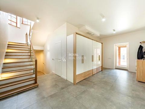 будинок за адресою с. Мощун, Сонячна