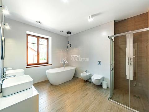 будинок за адресою с. Мощун, Сонячна