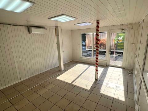 коммерческая по адресу Ивана Миколайчука ул., 17