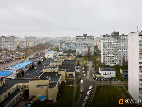 квартира по адресу Червоной Калины просп. (Владимира Маяковского), 22