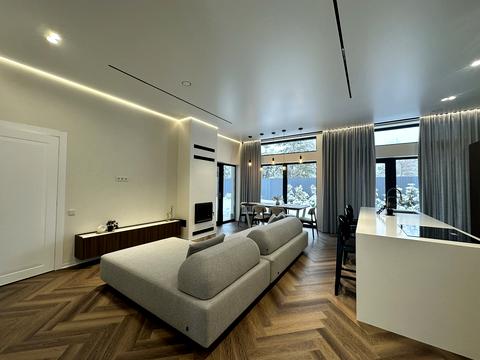 будинок за адресою Київська