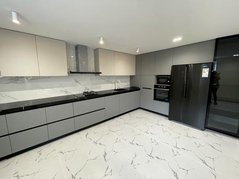 будинок за адресою Сергія Колоса вул. (Леніна), 131