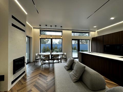 будинок за адресою Київська