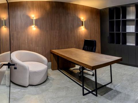 комерційна за адресою Іоанна Павла II вул. (Патріса Лумумби), 6/1