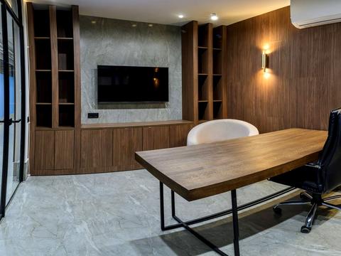 комерційна за адресою Іоанна Павла II вул. (Патріса Лумумби), 6/1