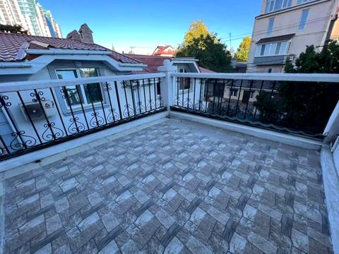 комерційна за адресою Золотий Берег вул., 4