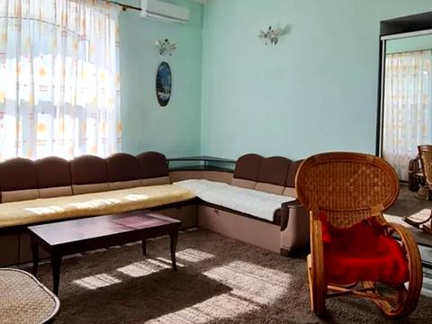 комерційна за адресою Золотий Берег вул., 4