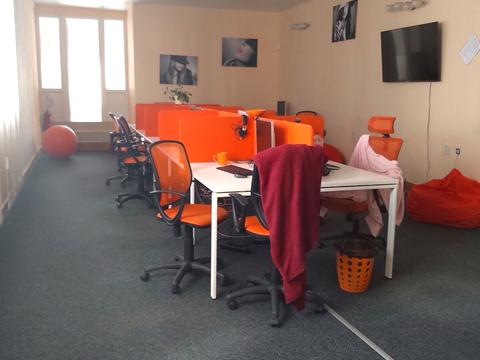комерційна за адресою Золотий Берег вул., 4