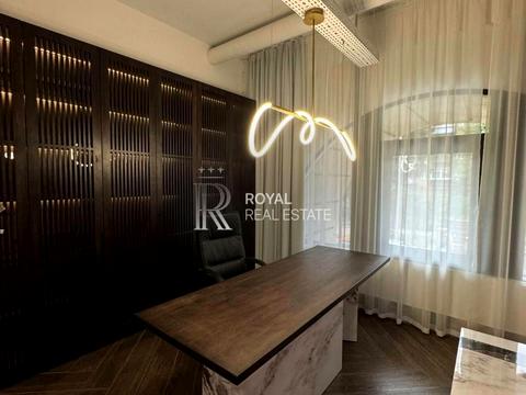 комерційна за адресою Бульварно-Кудрявська вул. (Воровського), 15А