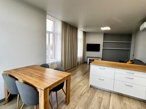 квартира за адресою Микільсько-Слобідська вул., 13