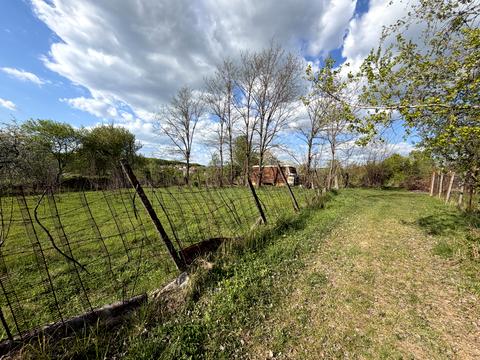 участок по адресу 