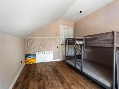 будинок за адресою вул. Прилісна, 4а