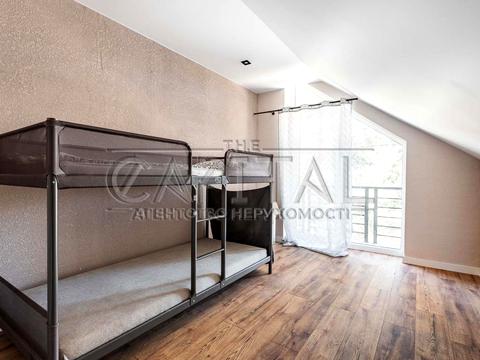 будинок за адресою вул. Прилісна, 4а