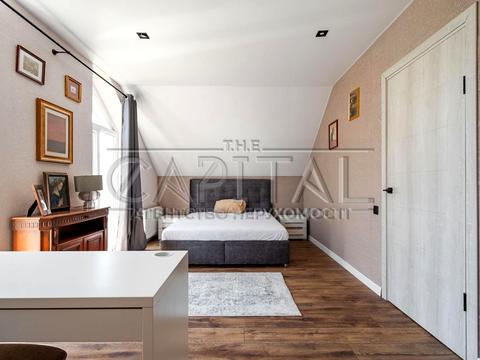 будинок за адресою вул. Прилісна, 4а